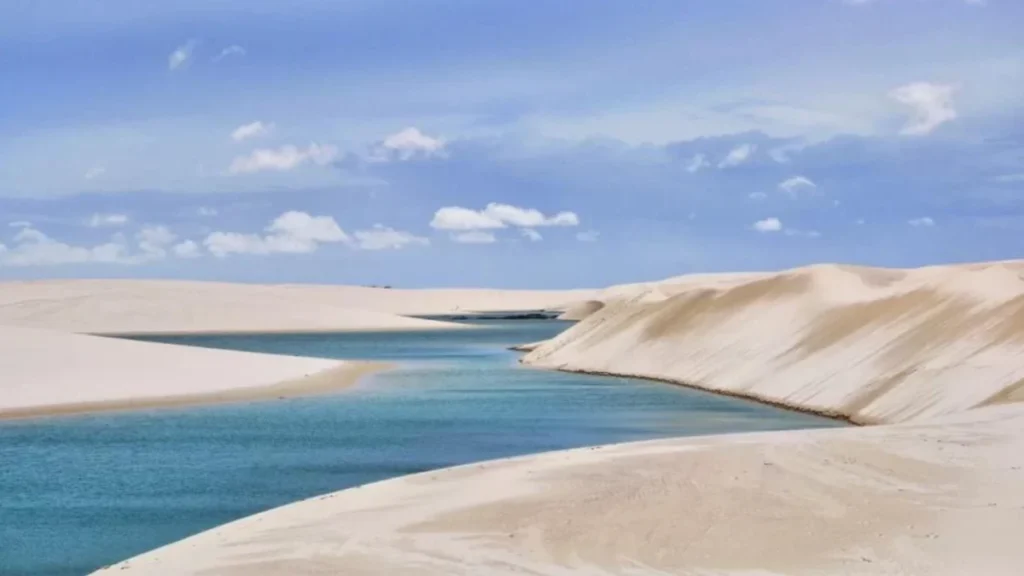 Dunas alagadas dos Lençóis Maranhenses (MA)