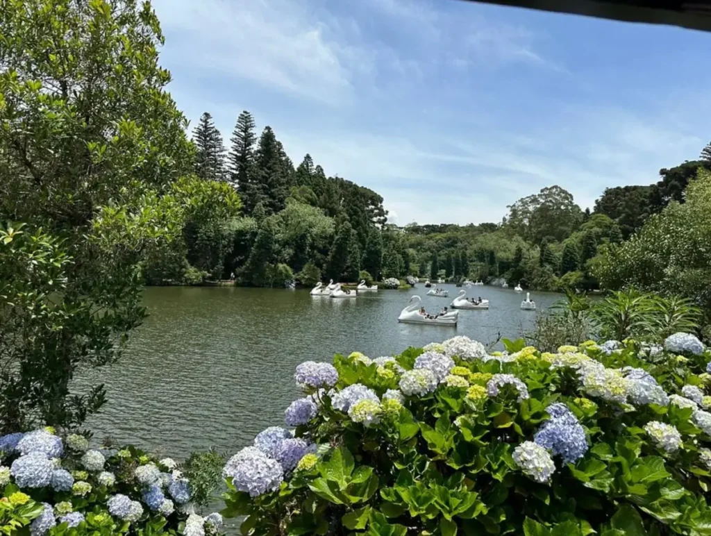 O Lago Negro é um dos passeios mais tradicionais de Gramado