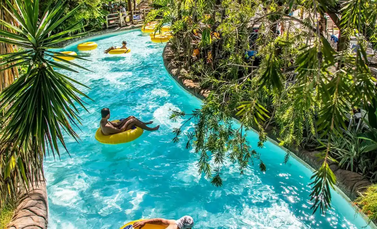 Rio lento Hot Park